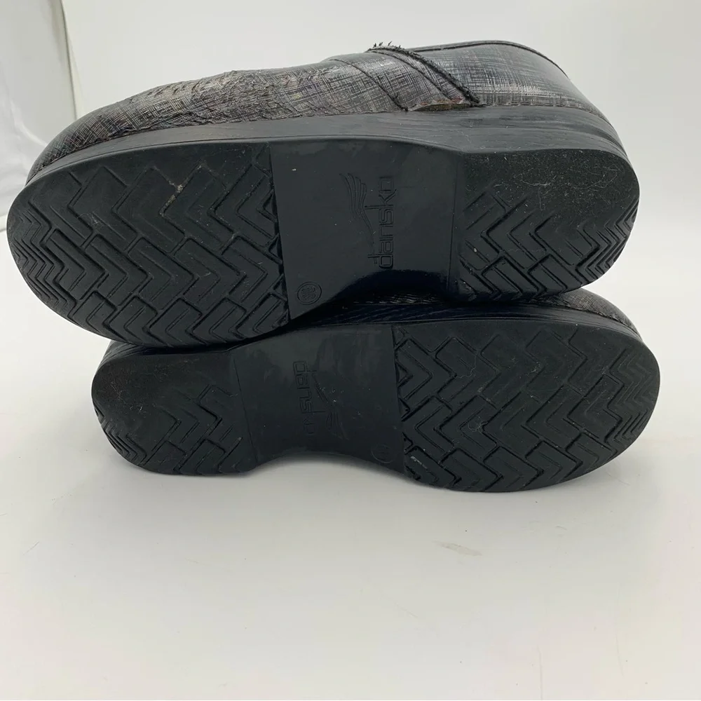 Dansko Clogs Women 7.5-8‎ EU 38 Black Linen Patent Leather Nursing Iridescent - Picture 10 of 11